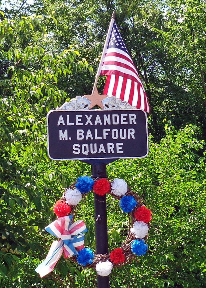 Alexander-Balfour-Square-Me